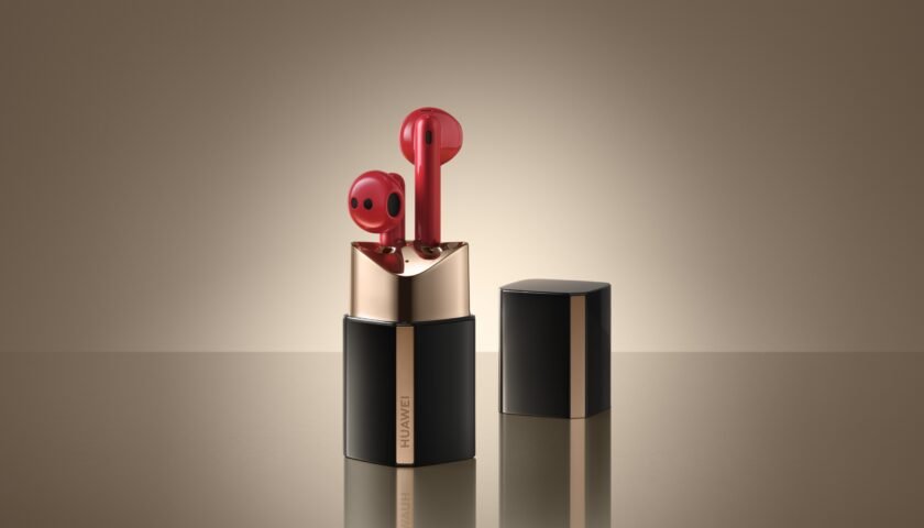 HUAWEI FreeBuds Lipstick displayer