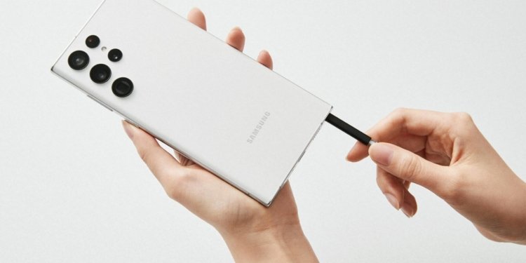 Το Samsung Galaxy S22 Ultra προσφέρει την απόλυτη premium εμπειρία