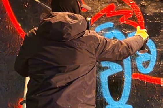 To Street Art ζωντανεύει τη νύχτα σε συνεργασία με τη Samsung και τον Fat Cap Sprays