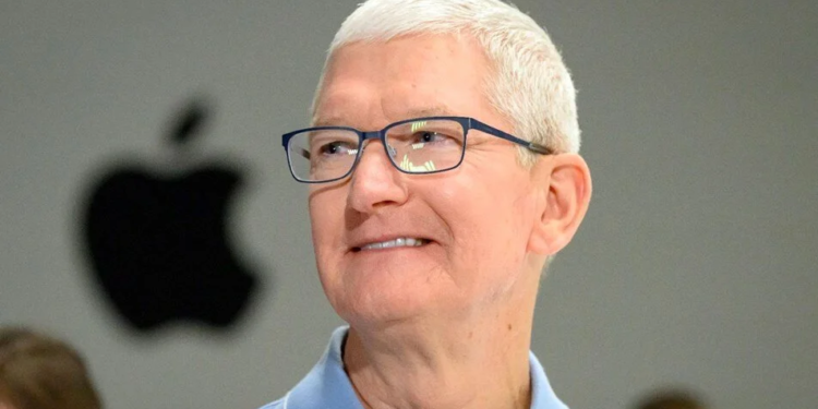 Ο Tim Cook για τα αποτελέσματα τριμήνου και για Apple Intelligence
